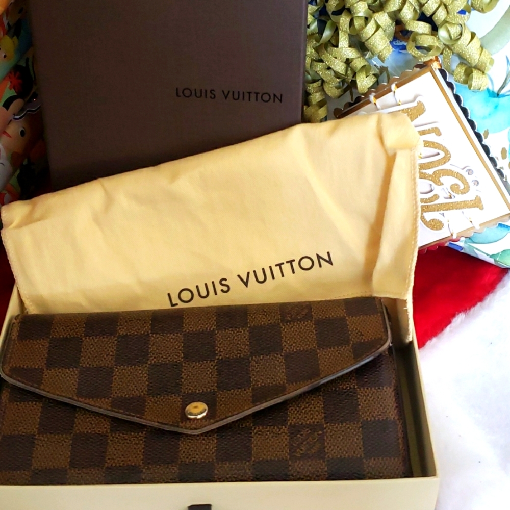 Authentic LV Wallet Damier Ebene